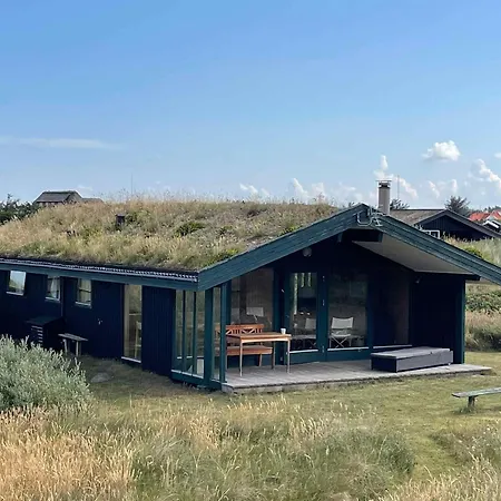 Feriehus 70s Charm Just 300 M From The *